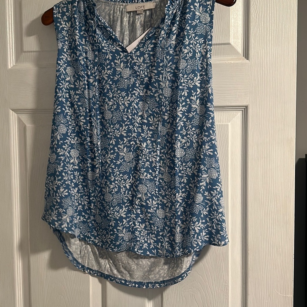 Never worn Loft blouse